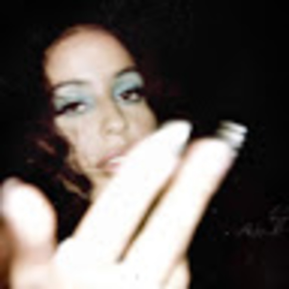 Meet your Posher, Ali - Picture 1 of 1